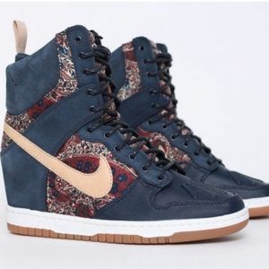 Dunk Sky Hi Liberty Hidden Wedge Sneaker
